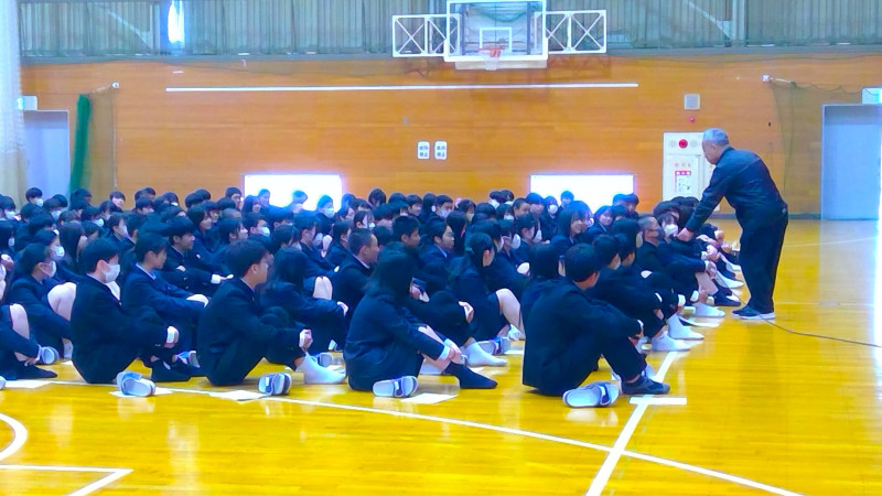 オリエン４ 彩度100