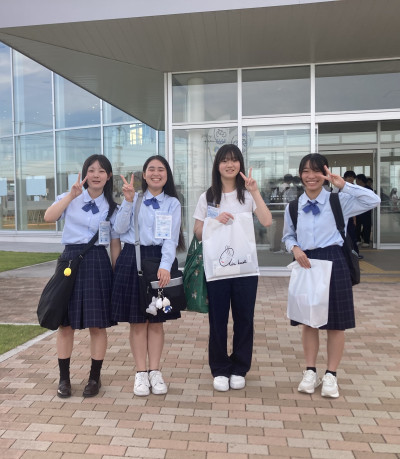 ４人の写真